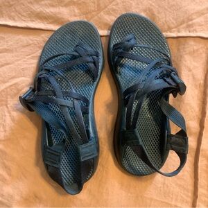Black ZX/2 Chacos